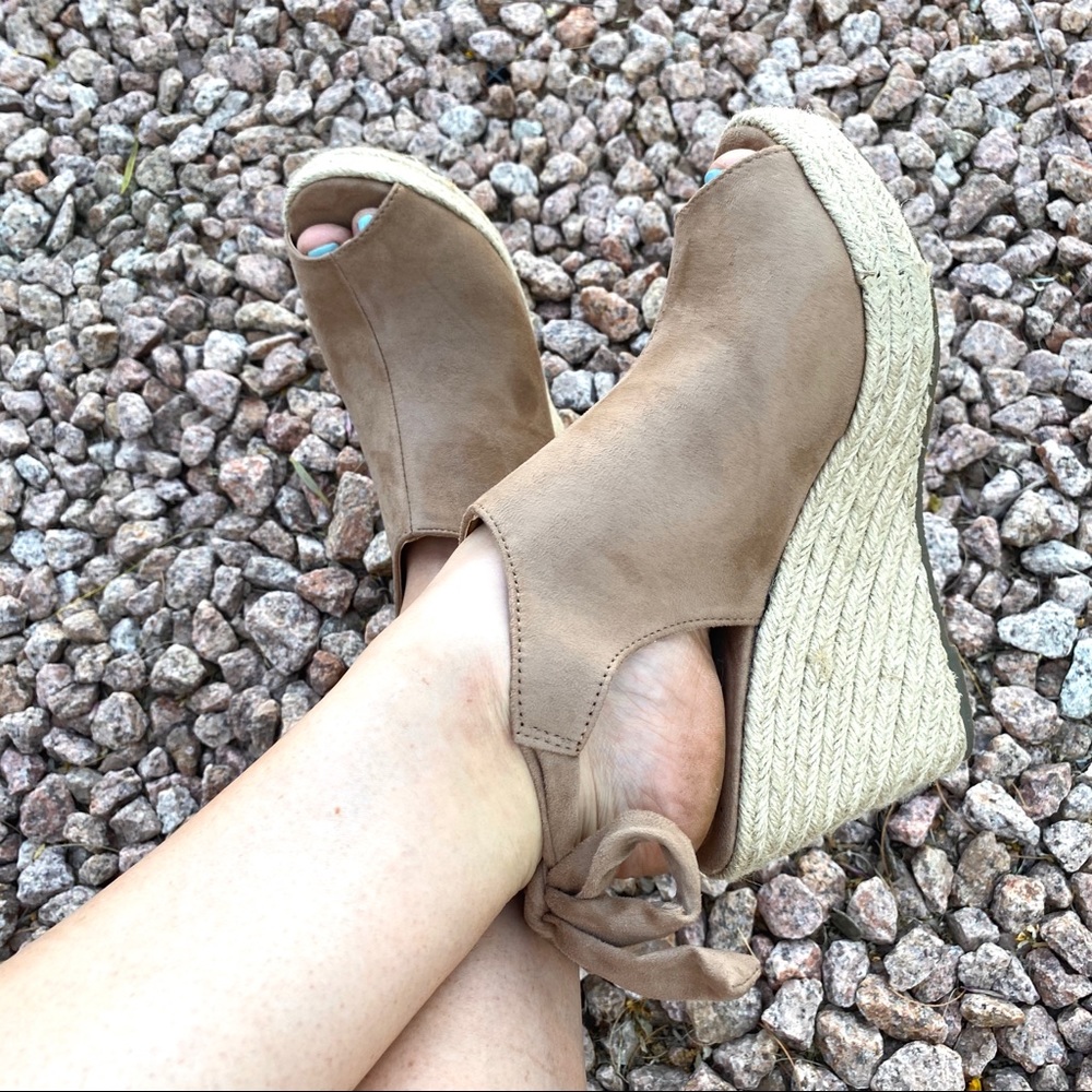 Brand New Taupe Peep Toe Espadrille Wedge Heels - Picture 6 of 7